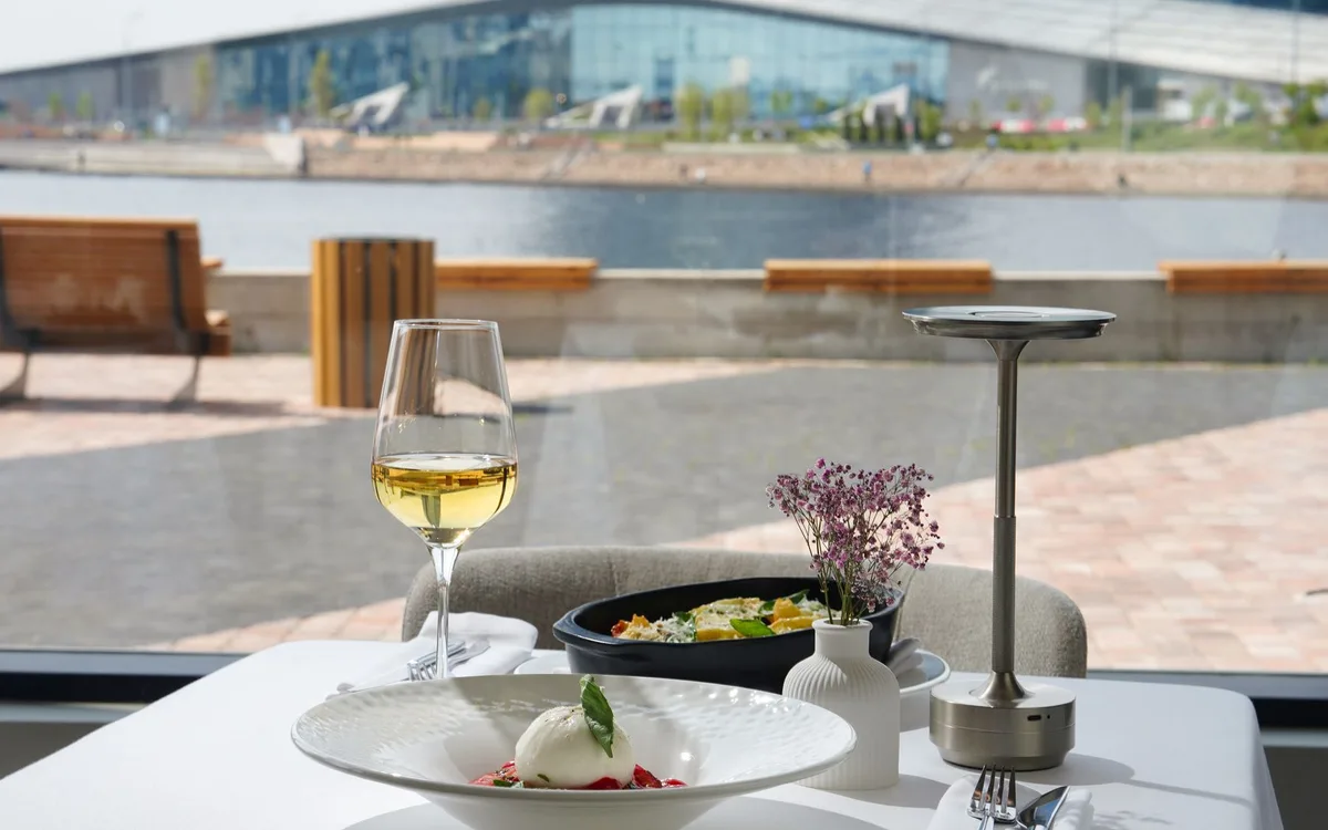 Co wyróżnia autentyczną restaurację włoską?