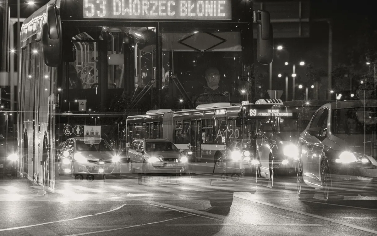 Autobus czy samochód - co wybrać?